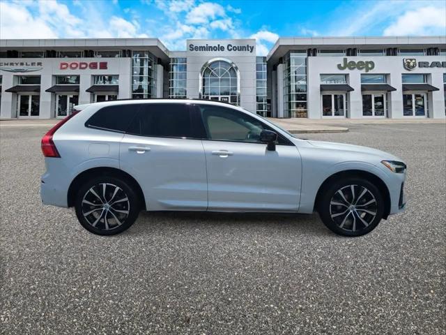 2024 Volvo XC60 B5 Plus Dark Theme