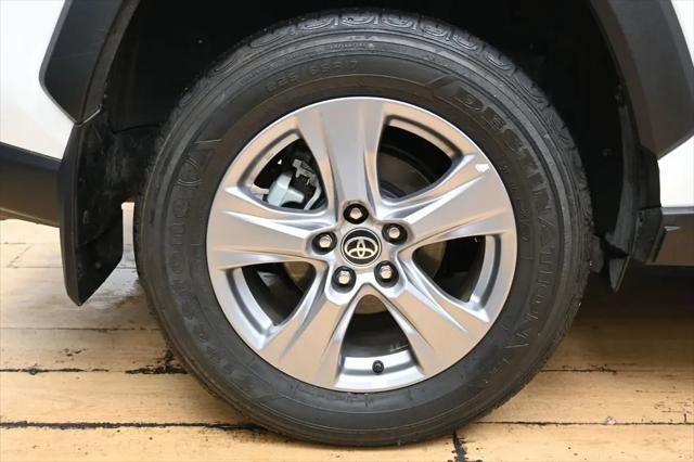 2025 Toyota RAV4 Hybrid LE