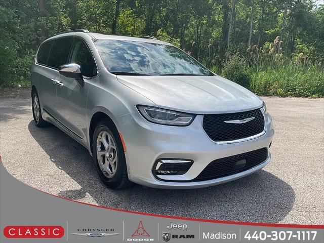 2023 Chrysler Pacifica Limited for sale in Madison, OH