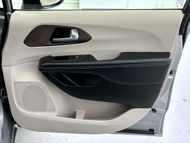2020 Chrysler Voyager LXI