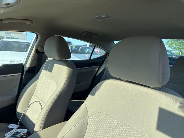 2020 Hyundai Elantra SE