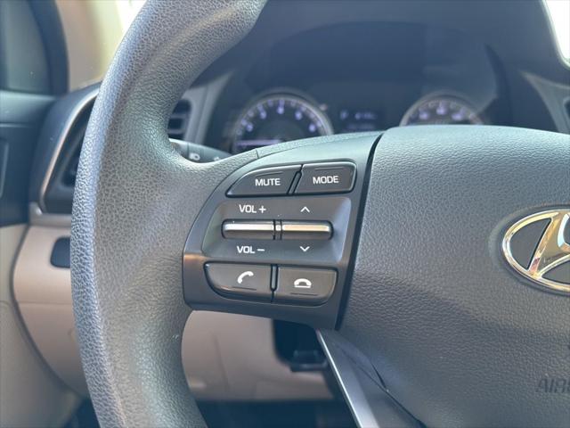 2020 Hyundai Elantra SE