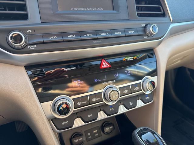 2020 Hyundai Elantra SE