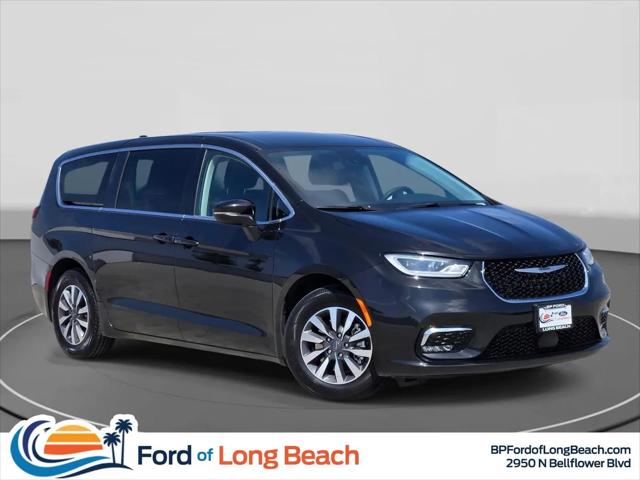 2023 Chrysler Pacifica Hybrid Touring L for sale in Long Beach, CA