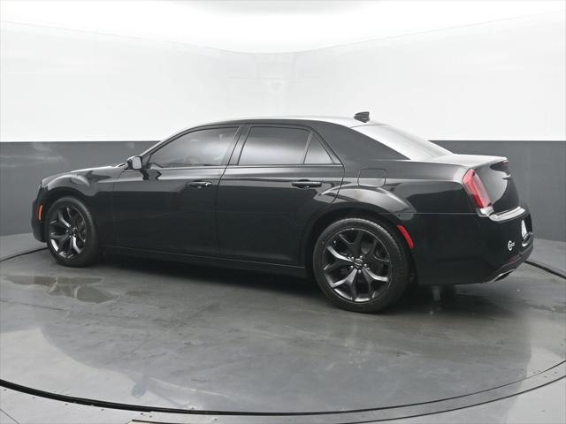 2022 Chrysler 300 Touring