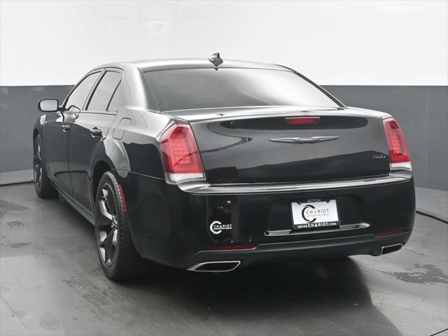 2022 Chrysler 300 Touring
