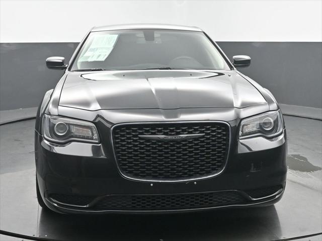 2022 Chrysler 300 Touring