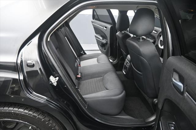 2022 Chrysler 300 Touring
