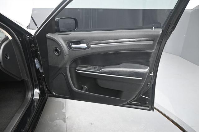 2022 Chrysler 300 Touring