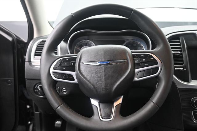 2022 Chrysler 300 Touring