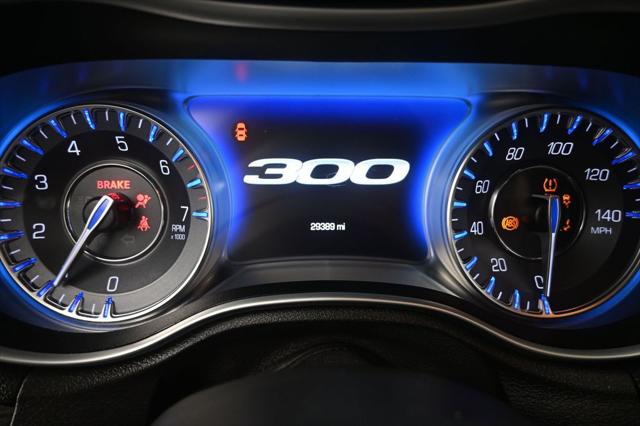 2022 Chrysler 300 Touring