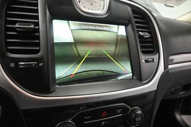 2022 Chrysler 300 Touring