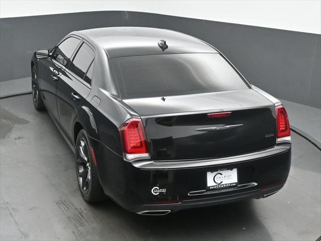 2022 Chrysler 300 Touring