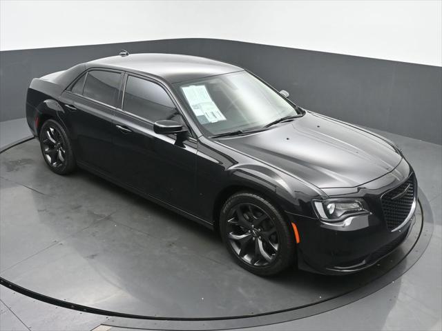 2022 Chrysler 300 Touring