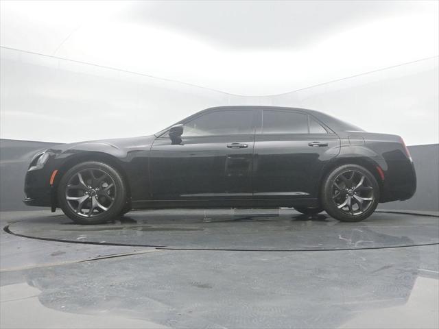2022 Chrysler 300 Touring