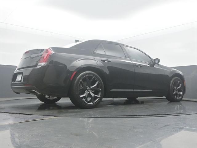2022 Chrysler 300 Touring