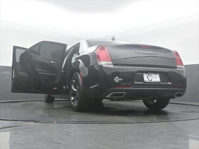 2022 Chrysler 300 Touring