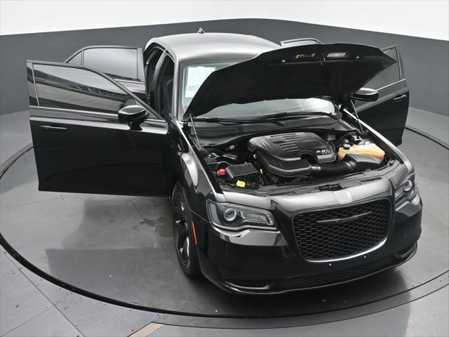 2022 Chrysler 300 Touring