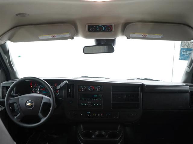 2025 Chevrolet Express Passenger RWD 3500 Extended Wheelbase LT