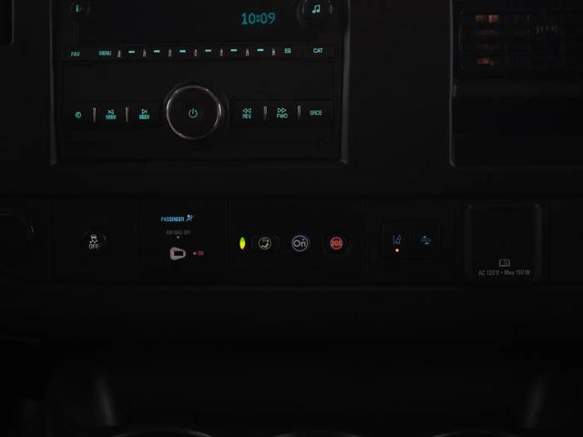 2025 Chevrolet Express Passenger RWD 3500 Extended Wheelbase LT