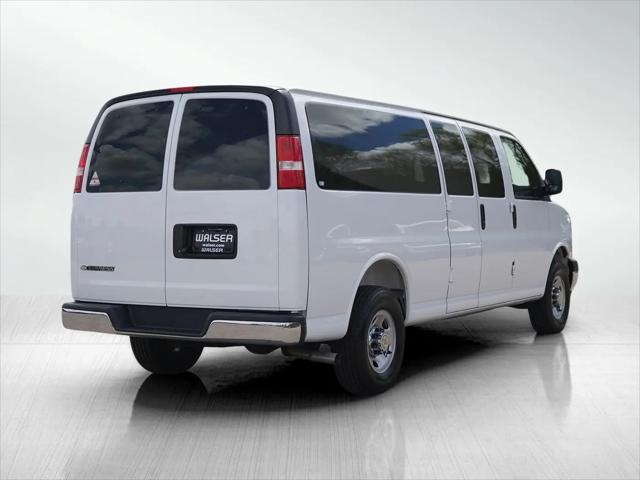 2025 Chevrolet Express Passenger RWD 3500 Extended Wheelbase LT