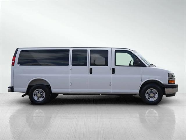 2025 Chevrolet Express Passenger RWD 3500 Extended Wheelbase LT
