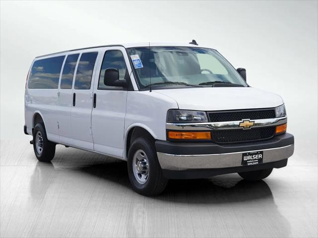 2025 Chevrolet Express Passenger RWD 3500 Extended Wheelbase LT