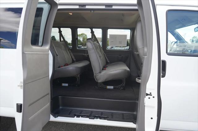2025 Chevrolet Express Passenger RWD 3500 Extended Wheelbase LT