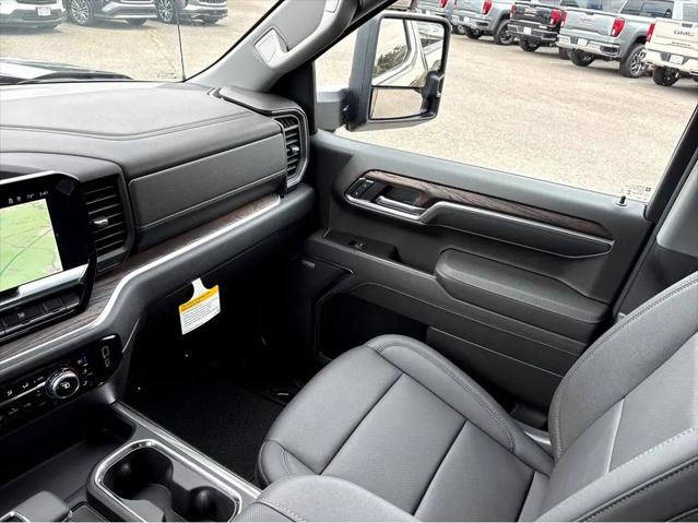 2026 GMC Sierra 1500 Crew Cab, Short Bed, SLT, 4WD