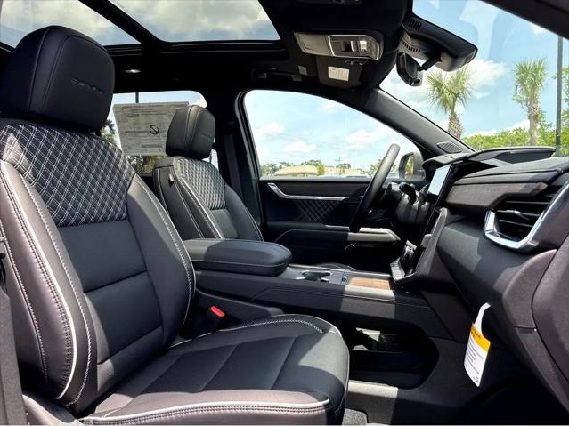 2026 GMC Acadia Denali AWD