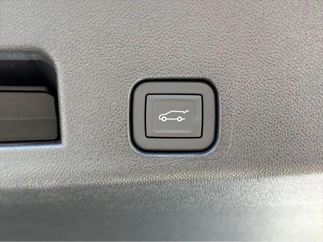 2026 GMC Acadia Denali AWD