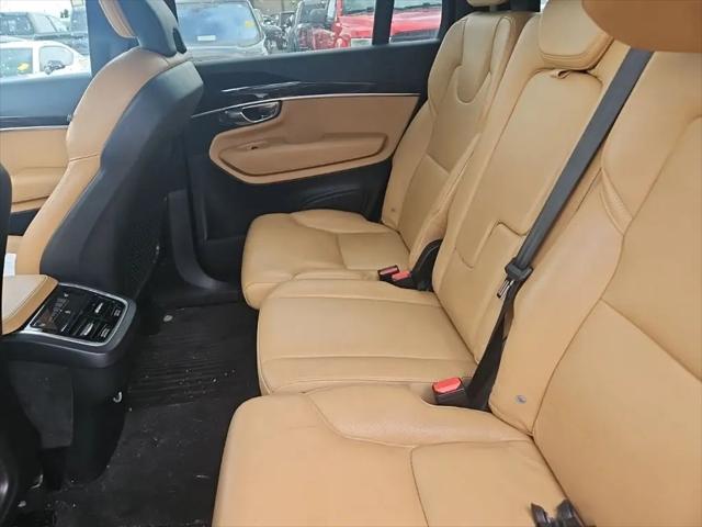 2019 Volvo XC90 T6 Momentum