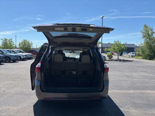 2019 Toyota Sienna XLE 8 Passenger