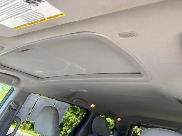 2019 Toyota Sienna XLE 8 Passenger