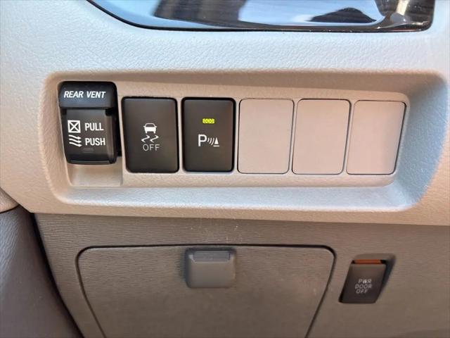 2019 Toyota Sienna XLE 8 Passenger