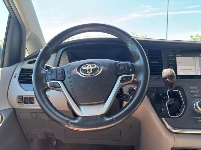 2019 Toyota Sienna XLE 8 Passenger