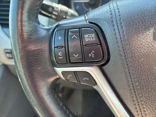 2019 Toyota Sienna XLE 8 Passenger