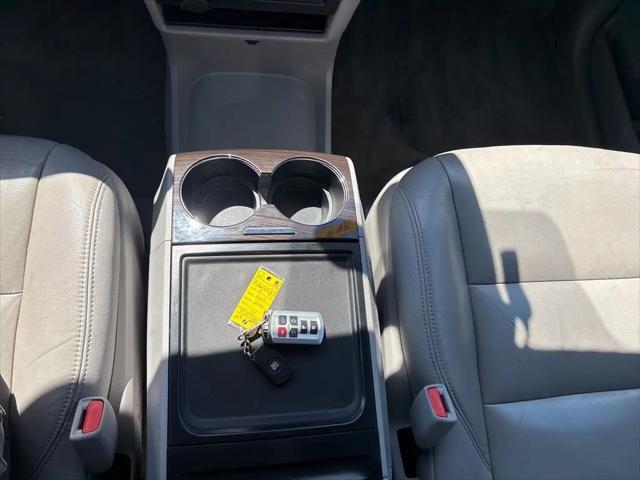 2019 Toyota Sienna XLE 8 Passenger