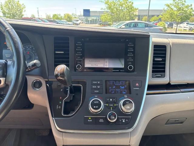 2019 Toyota Sienna XLE 8 Passenger