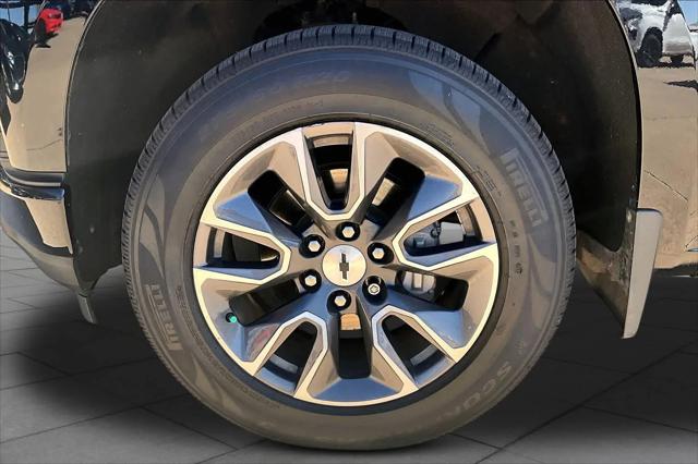 2022 Chevrolet Silverado 1500 4WD Crew Cab Short Bed RST