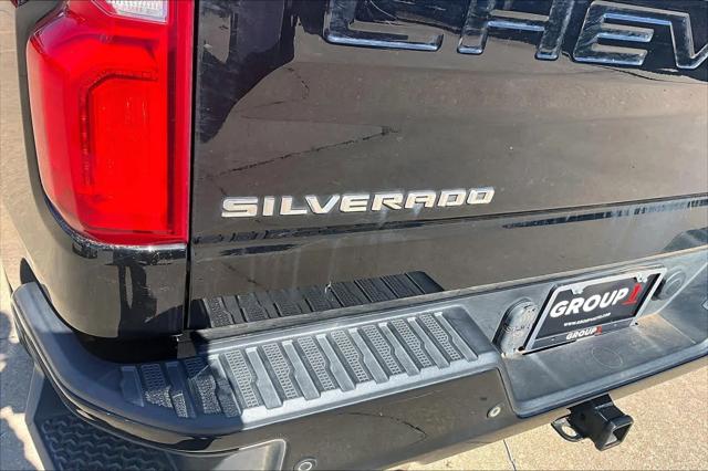 2022 Chevrolet Silverado 1500 4WD Crew Cab Short Bed RST