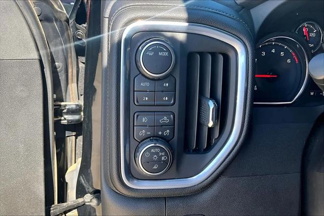 2022 Chevrolet Silverado 1500 4WD Crew Cab Short Bed RST