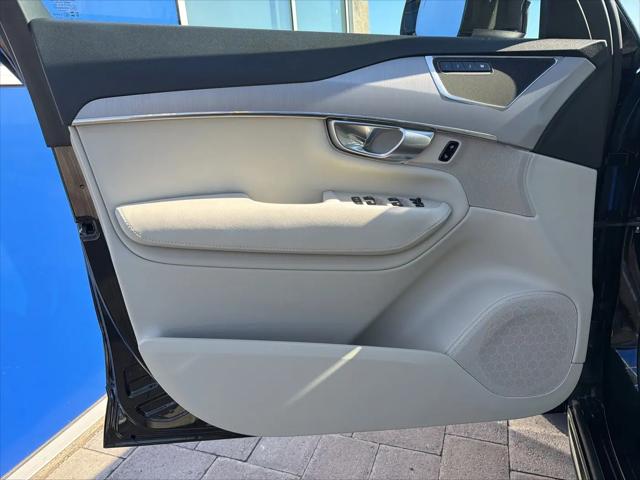 2023 Volvo XC90 B5 Core