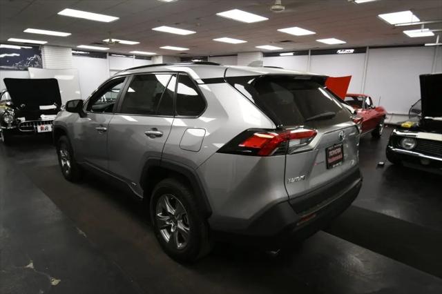 2024 Toyota RAV4 Hybrid LE