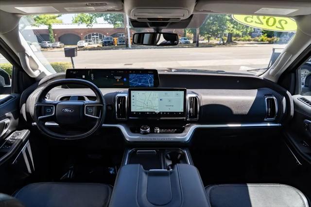 2025 Ford Expedition Platinum MAX