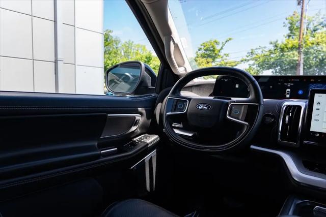2025 Ford Expedition Platinum MAX