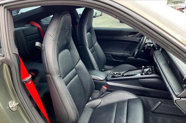 2024 Porsche 911 Carrera GTS