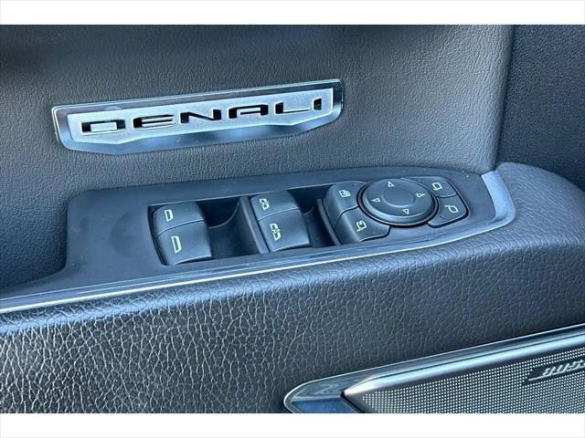 2023 GMC Sierra 1500 4WD Crew Cab Short Box Denali
