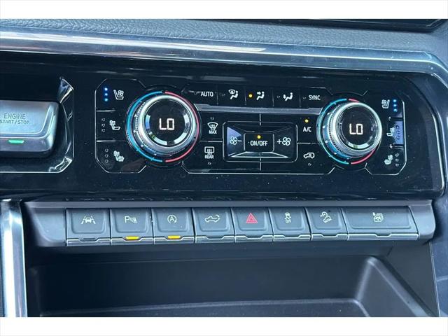 2023 GMC Sierra 1500 4WD Crew Cab Short Box Denali