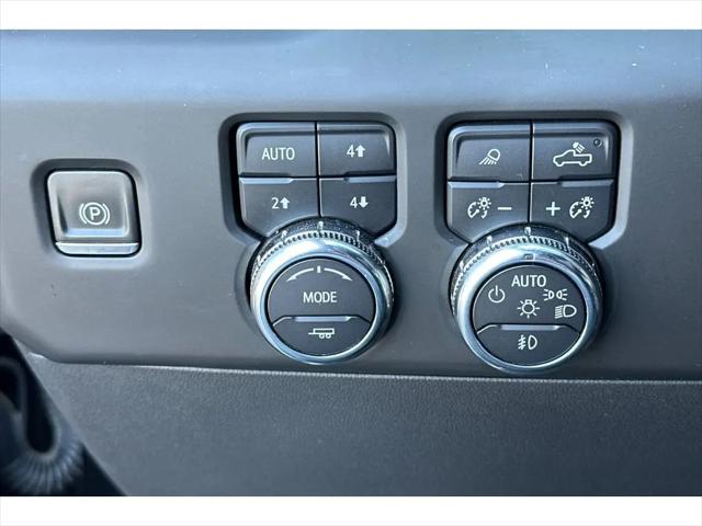 2023 GMC Sierra 1500 4WD Crew Cab Short Box Denali